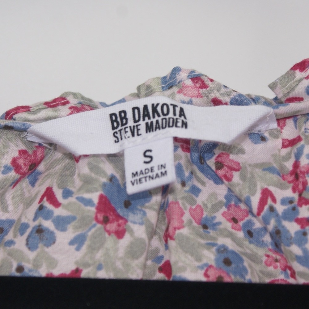 BB Dakota Steve Madden Ditsy Top Floral Flutter Sleeve Cotton Blouse BM14433W S - Picture 3 of 11